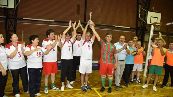Karşıyaka İlçesi Okullar Arası Voleybol Turnuvası Sonuçlandı