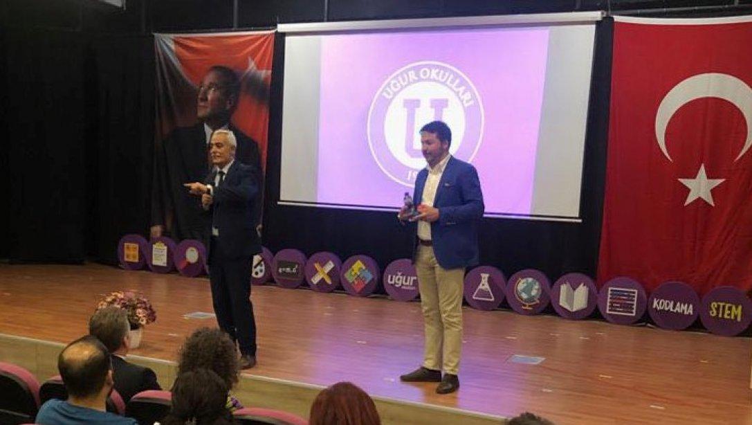 Karşıyaka Milli Eğitim Mesleki Gelişim Akademisi Eğitimleri Kapsamında Okul Öncesi ve Sınıf Öğretmenlerini Bahçeşehir Üniversitesinden Uzmanlarla Buluşturdu