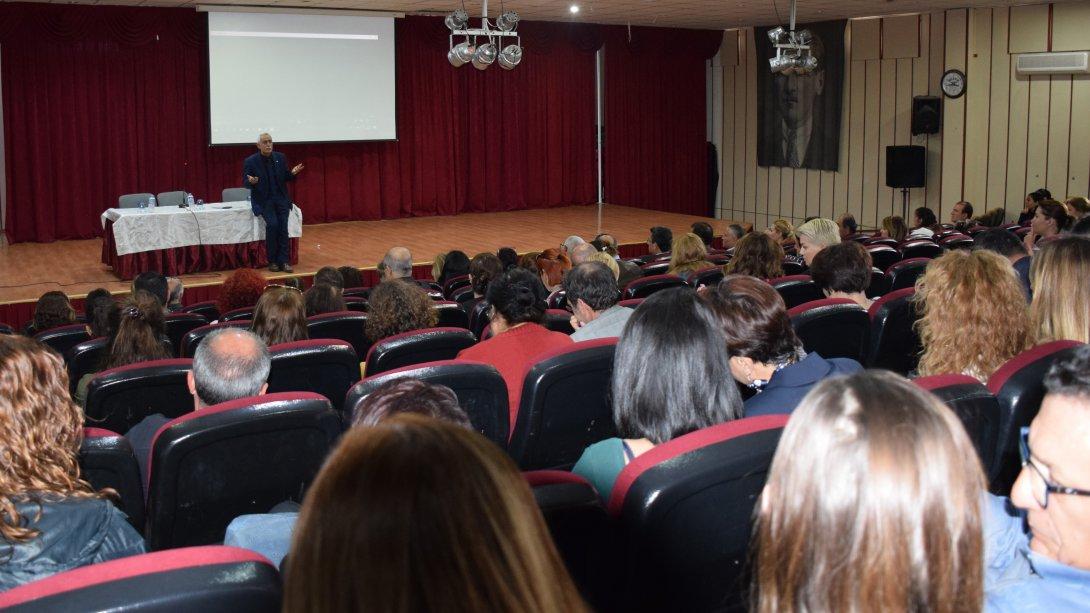Mayıs Ayı Vatandaşla Buluşma Toplantısı Mavişehir İlkokulu´nda Yapıldı