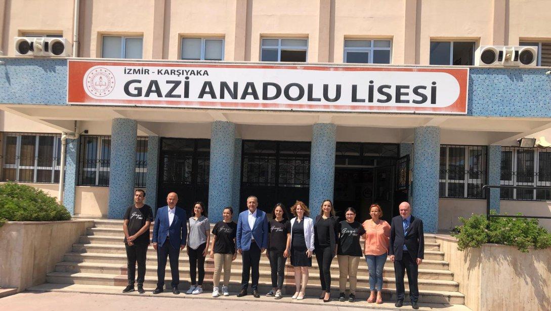 Karşıyaka Kaymakamı Sayın Özkan Demir Öğrenci ve Öğretmenlerimizle Bir Araya Geldiler .