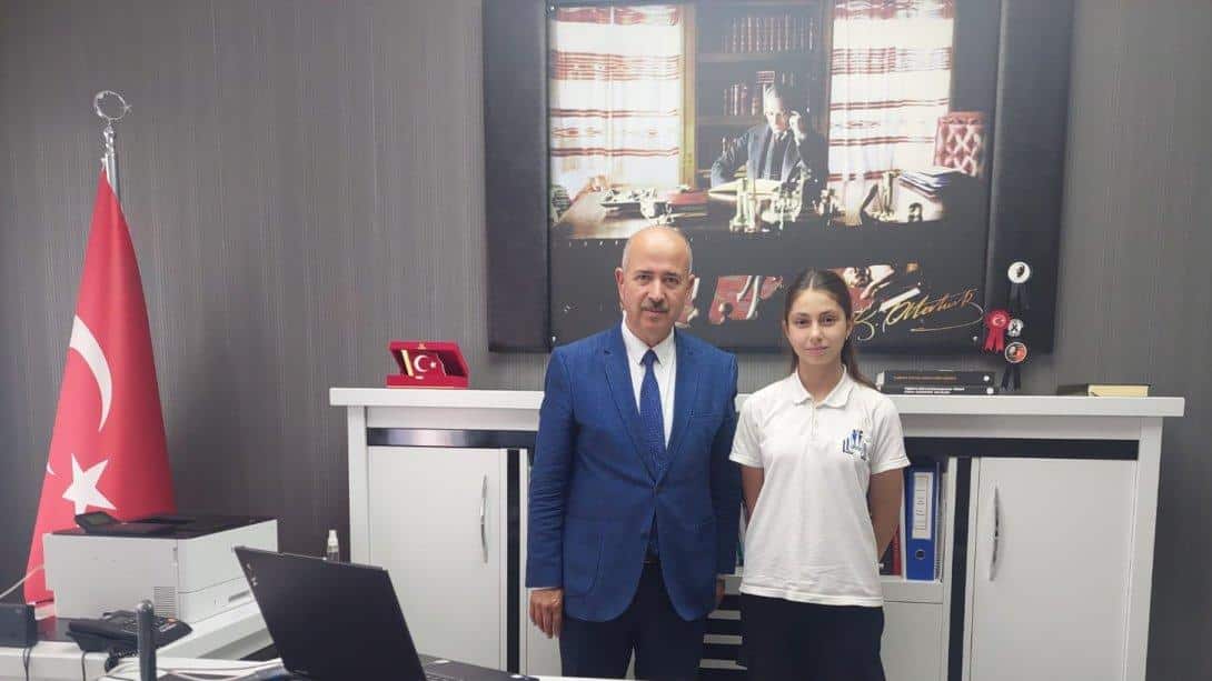 Bursluluk Sınavında Karşıyaka İlçemizde  500 Tam Puan .